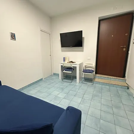 Sun Apartment *